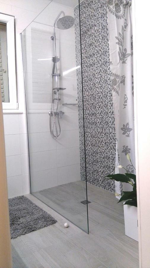 שיבניק Apartment Tonka מראה חיצוני תמונה